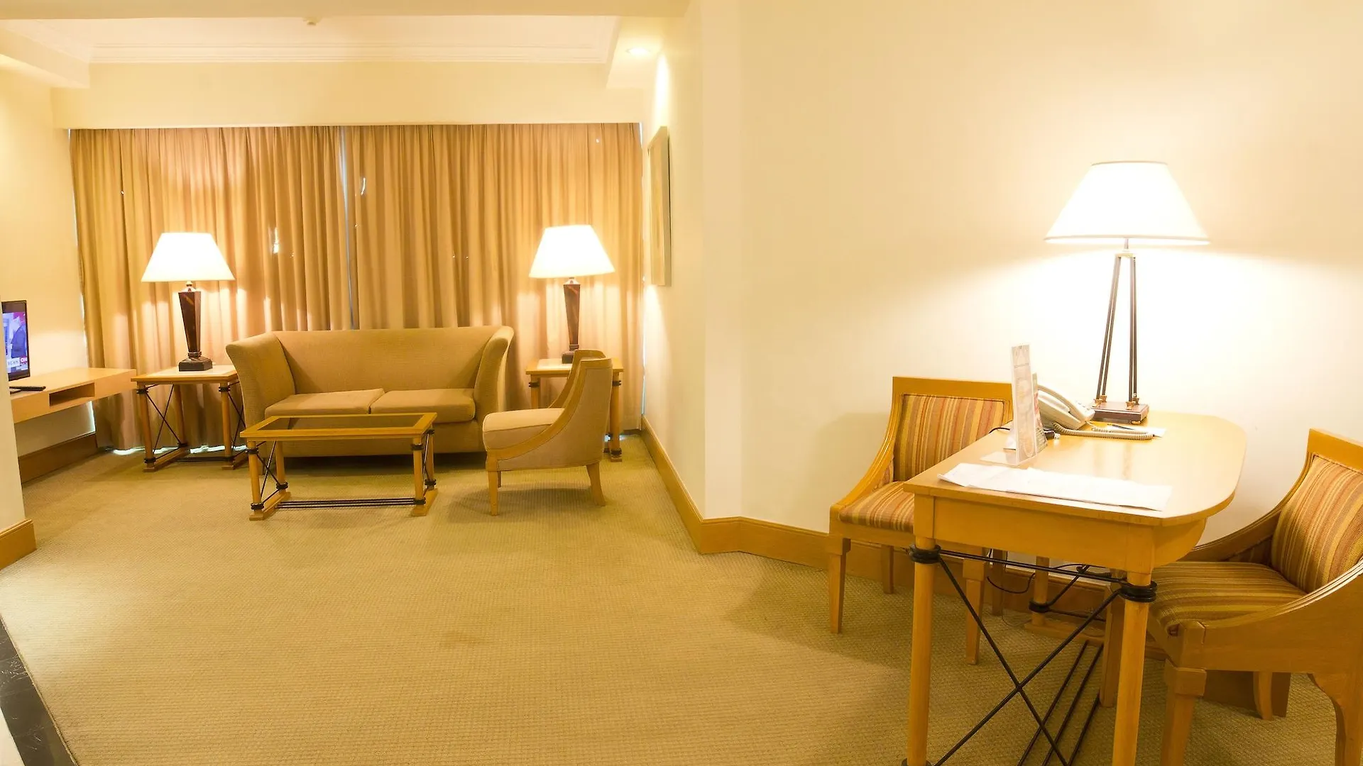 The Heritage Hotel Manila Pasay 4*,  Philippines