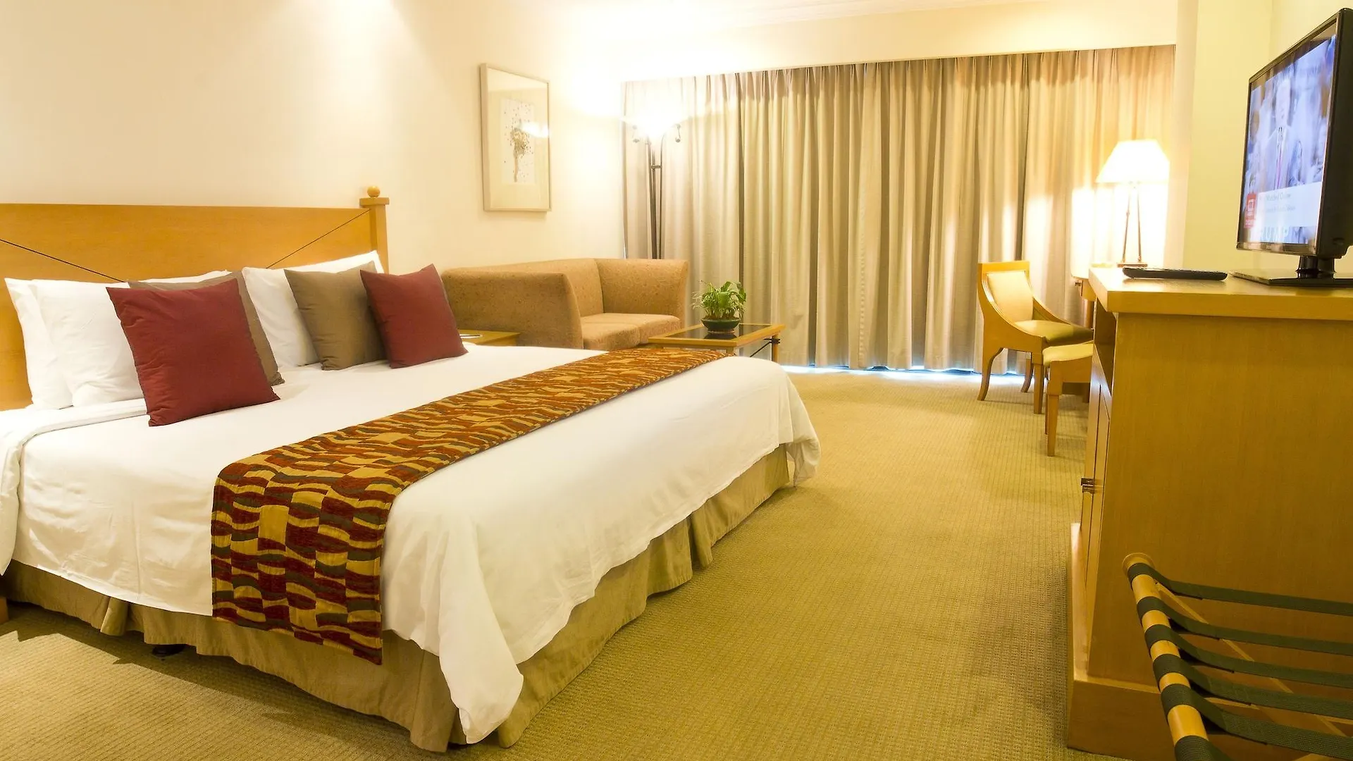 The Heritage Hotel Manila Pasay