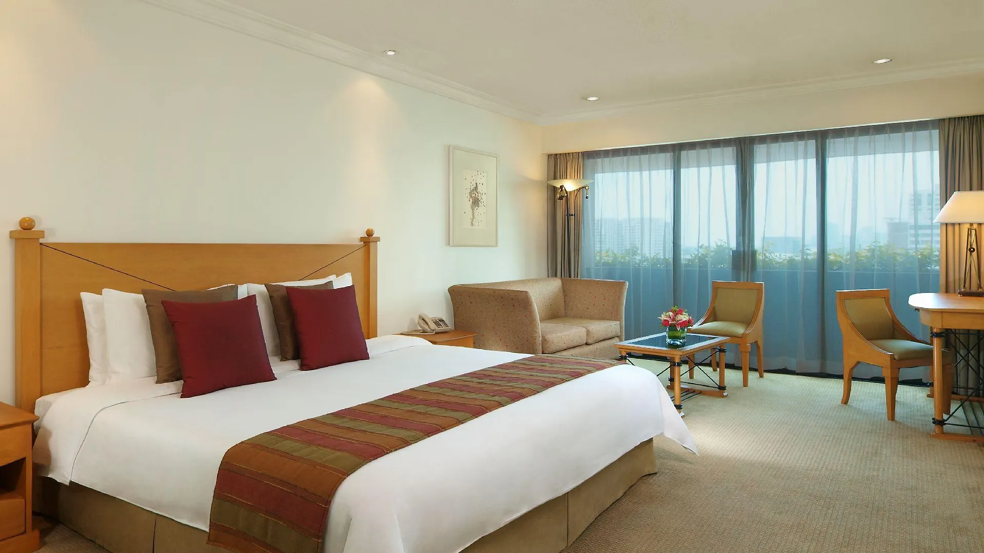 The Heritage Hotel Manila Pasay