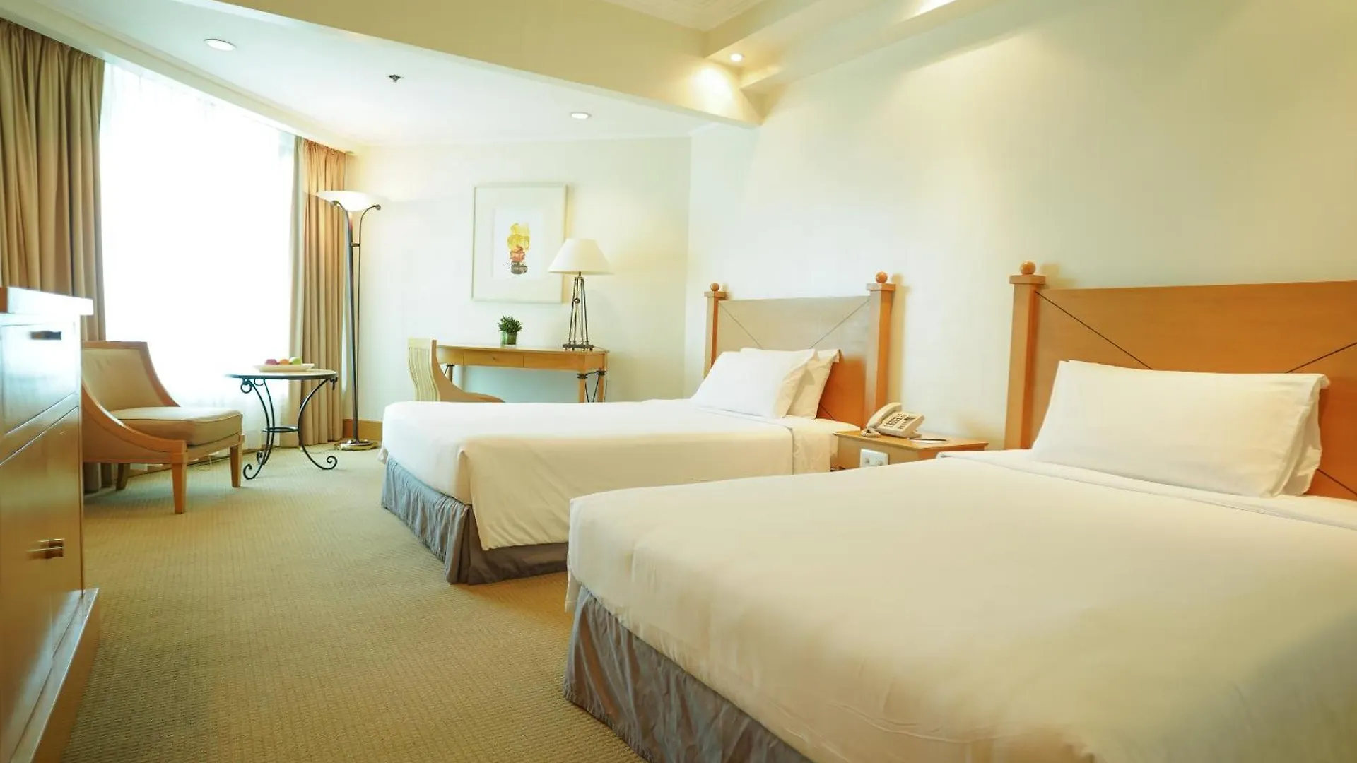 ****  The Heritage Hotel Manila Pasay Philippines