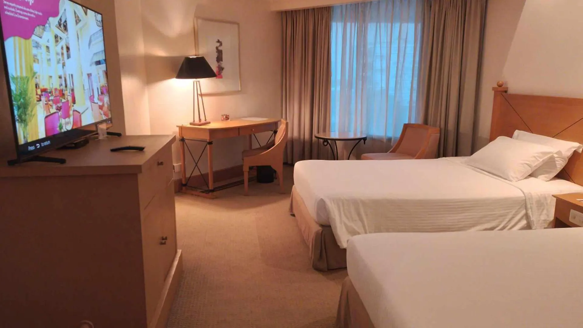 ****  The Heritage Hotel Manila Pasay Philippines