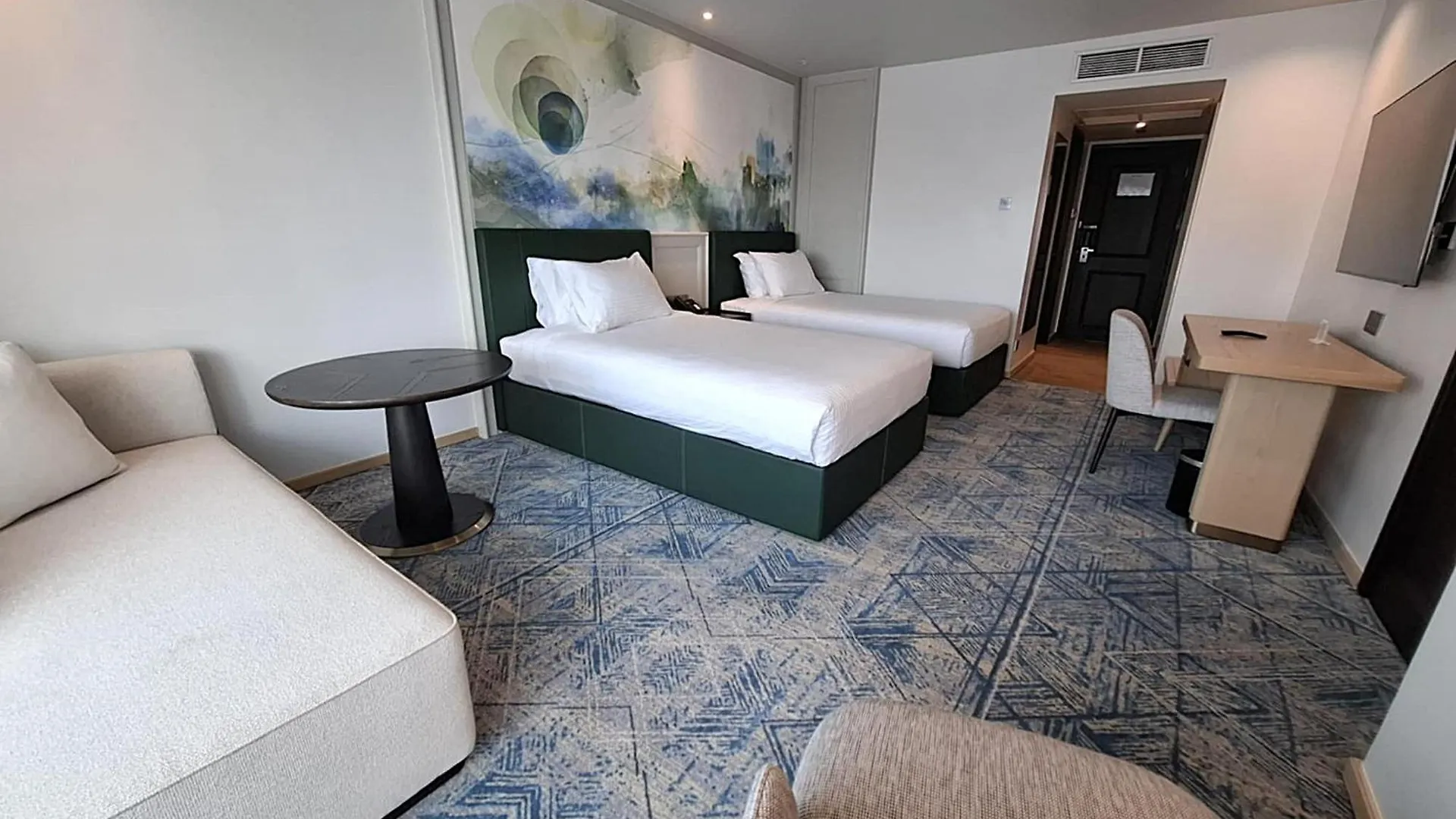 The Heritage Hotel Manila Pasay 4*,
