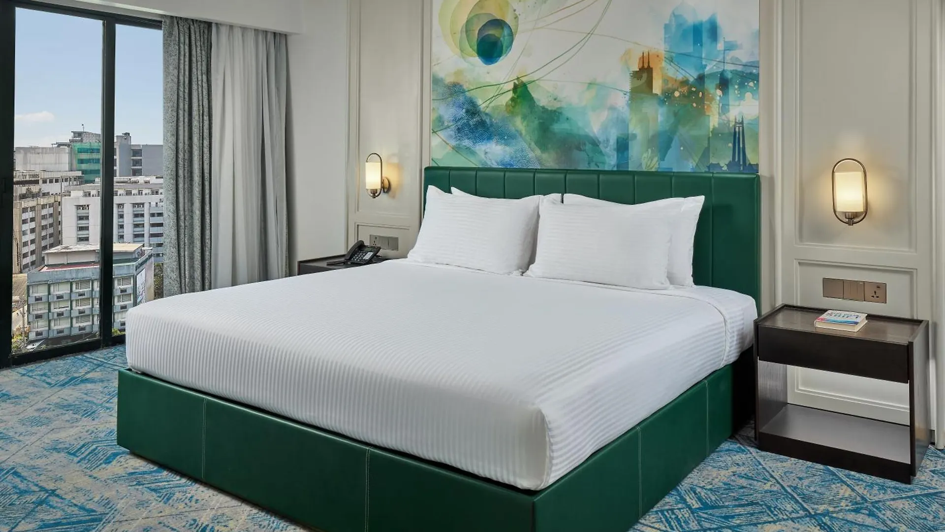 The Heritage Hotel Manila Pasay