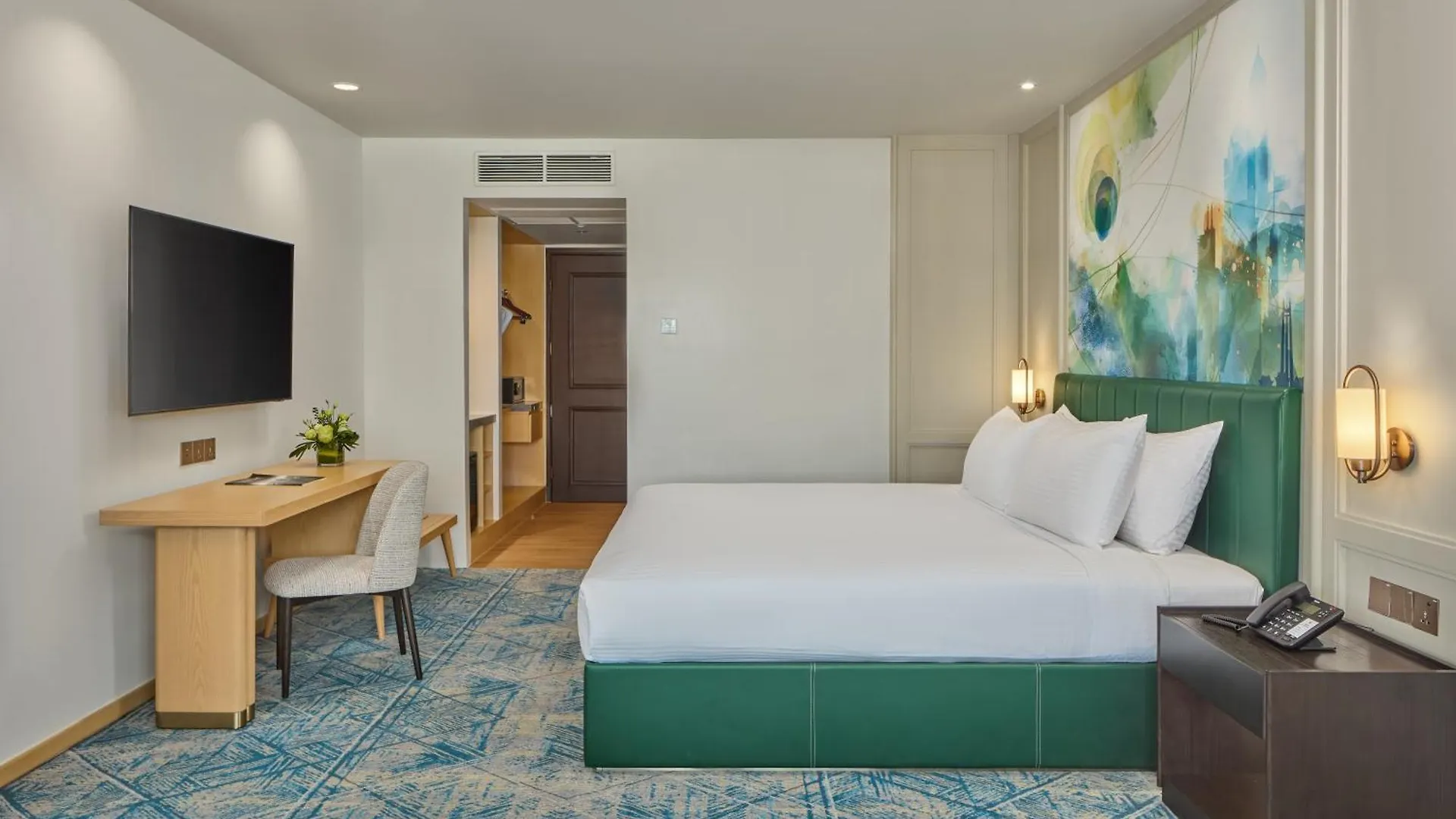 The Heritage Hotel Manila Pasay